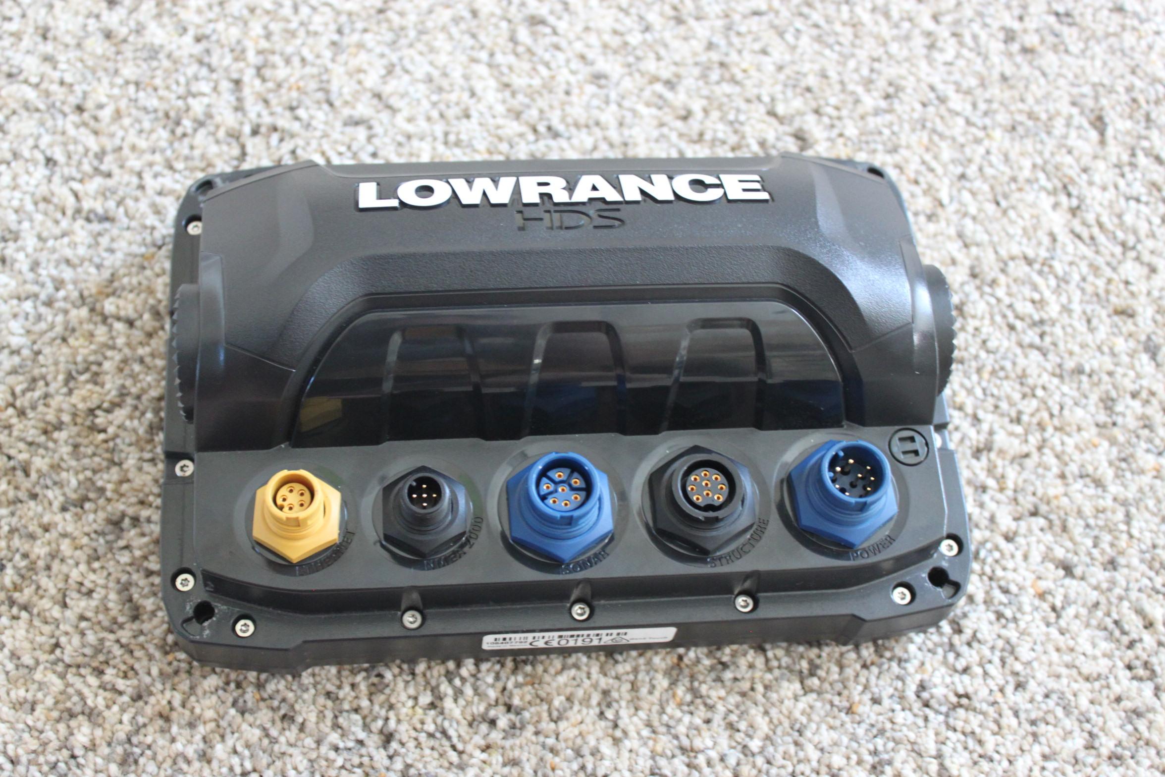 Lowrance HDS 7 Gen 2 Touch with LSS2 Structure Scan transducer & 2d